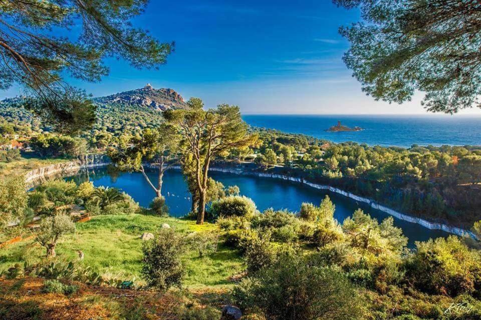 Hotel Auberge Provencale Saint-Raphaël Exteriér fotografie